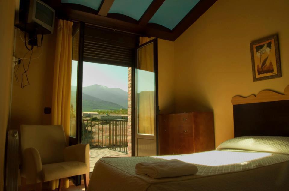 Hotel El Comendador Añón Eksteriør billede